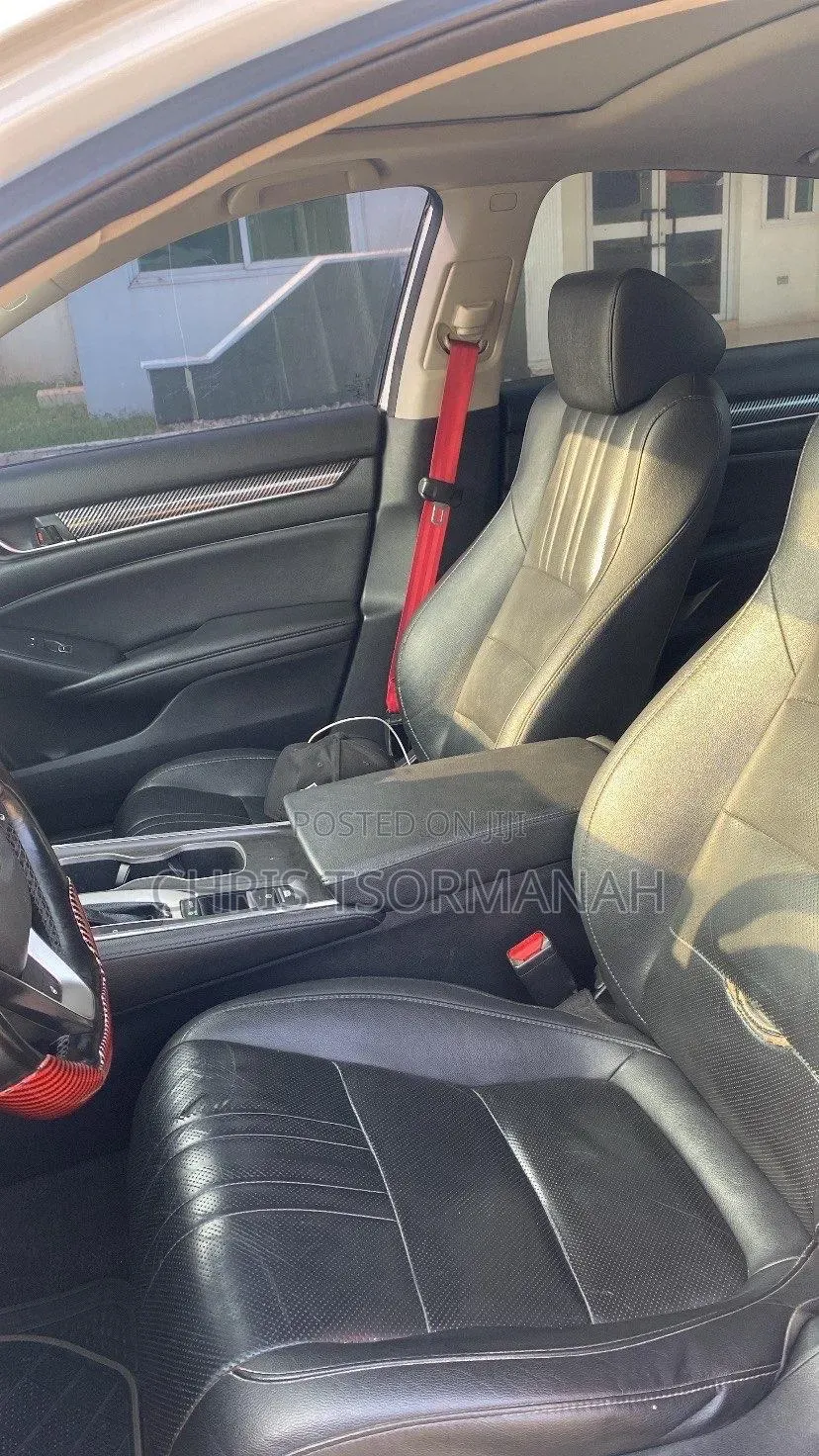 Honda Accord 2019 White