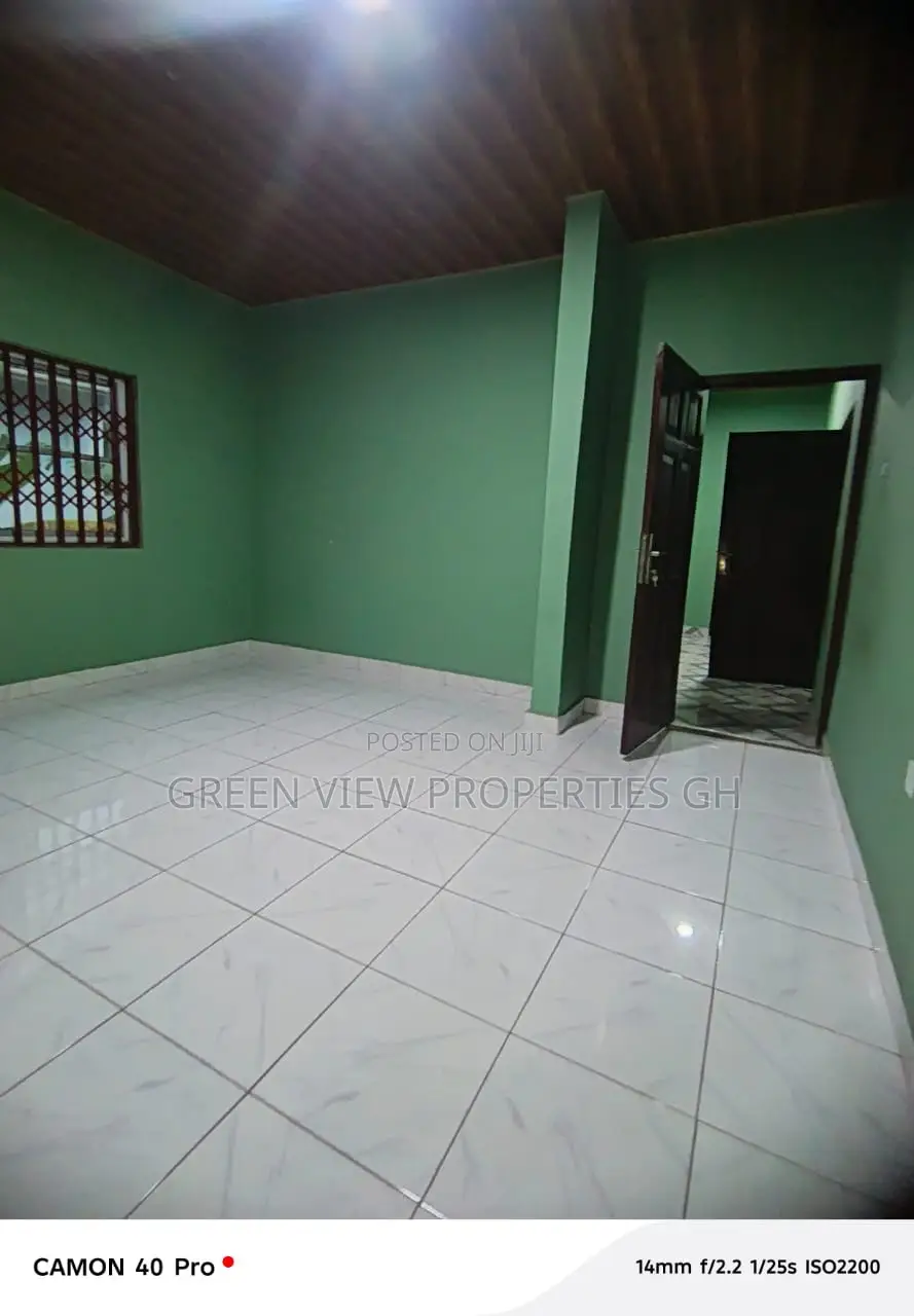 2bdrm Apartment in Ablekuma for rent