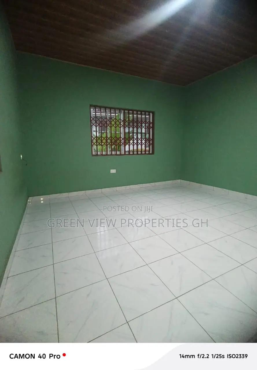 2bdrm Apartment in Ablekuma for rent