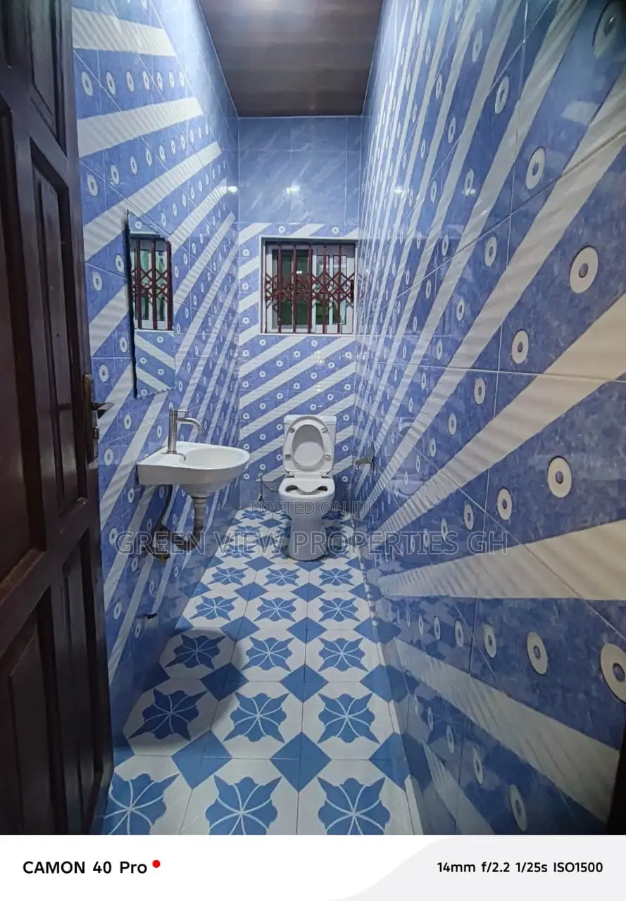 2bdrm Apartment in Ablekuma for rent