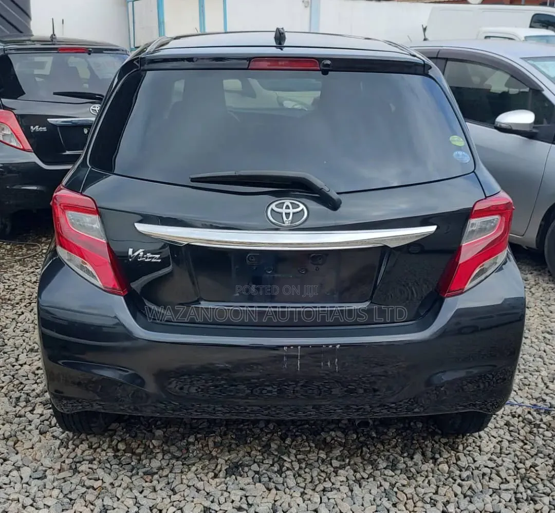 Toyota Vitz 2012 Black