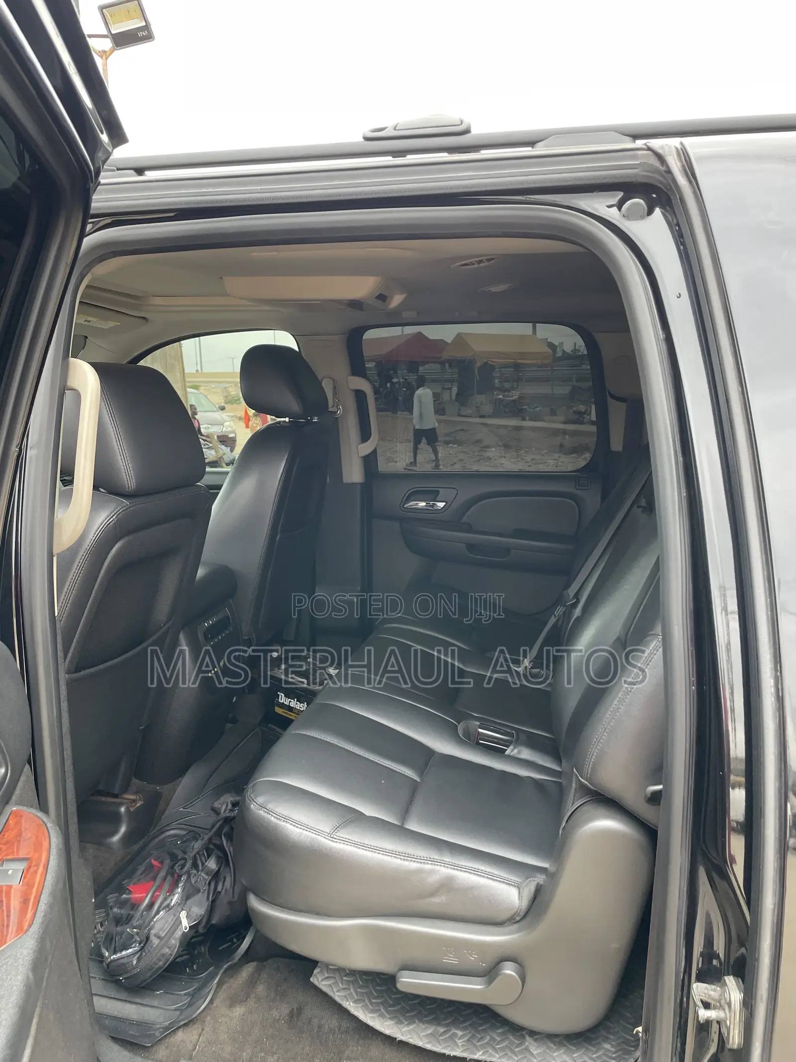 Chevrolet Suburban LT 4dr SUV 4WD (5.3L 8cyl 6A) 2015 Black