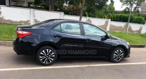 Toyota Corolla 2018 Black