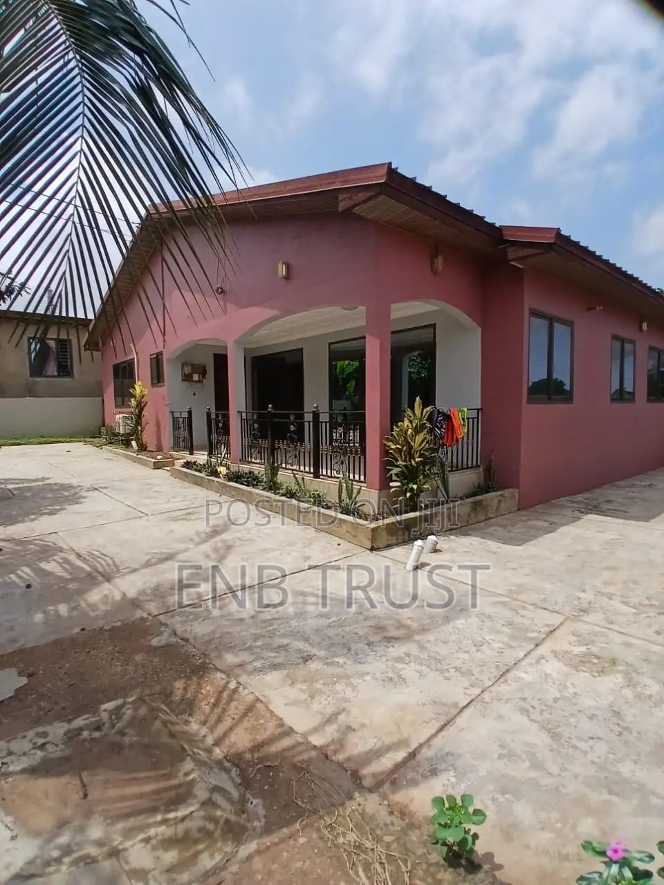 4bdrm House in Ofankor Barrier, Post Office Area for rent