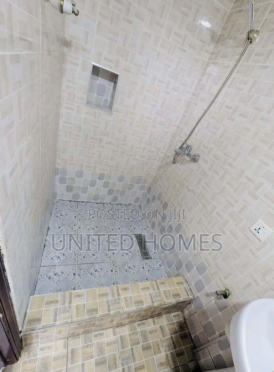 2bdrm Apartment in Achimota for rent