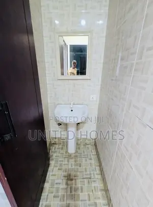 2bdrm Apartment in Achimota for rent