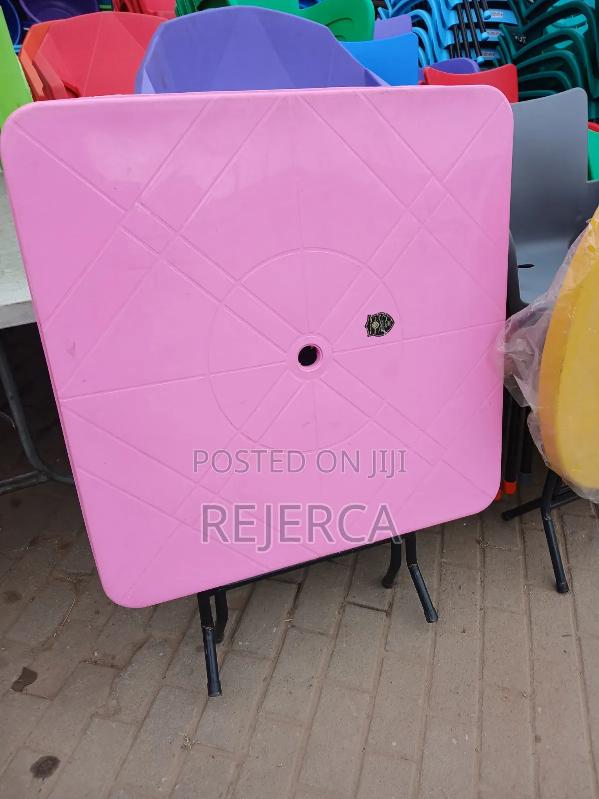 Foldable Plastic Table