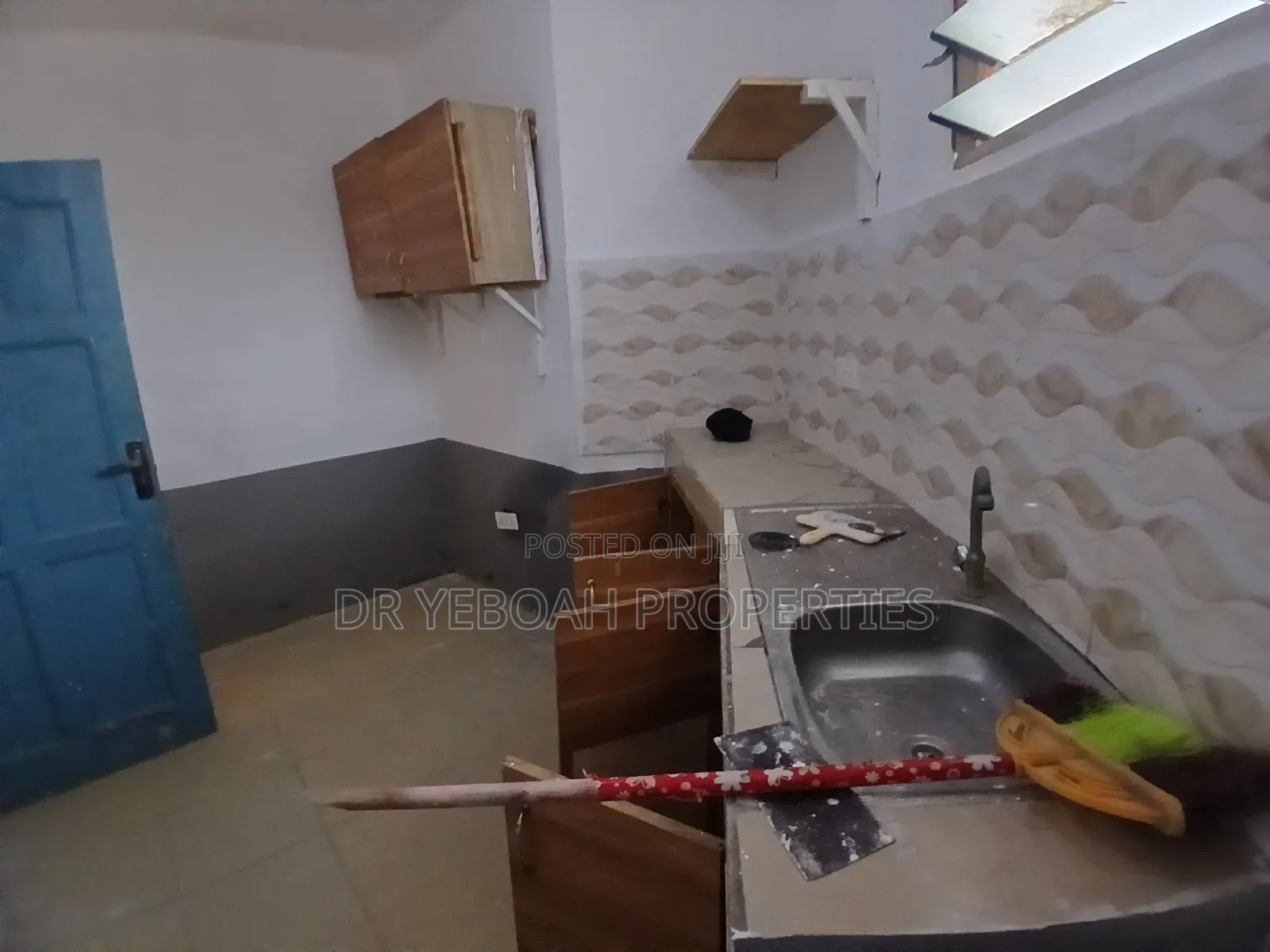 1bdrm Apartment in Spintex Abrante£:-, Baatsona Total for rent