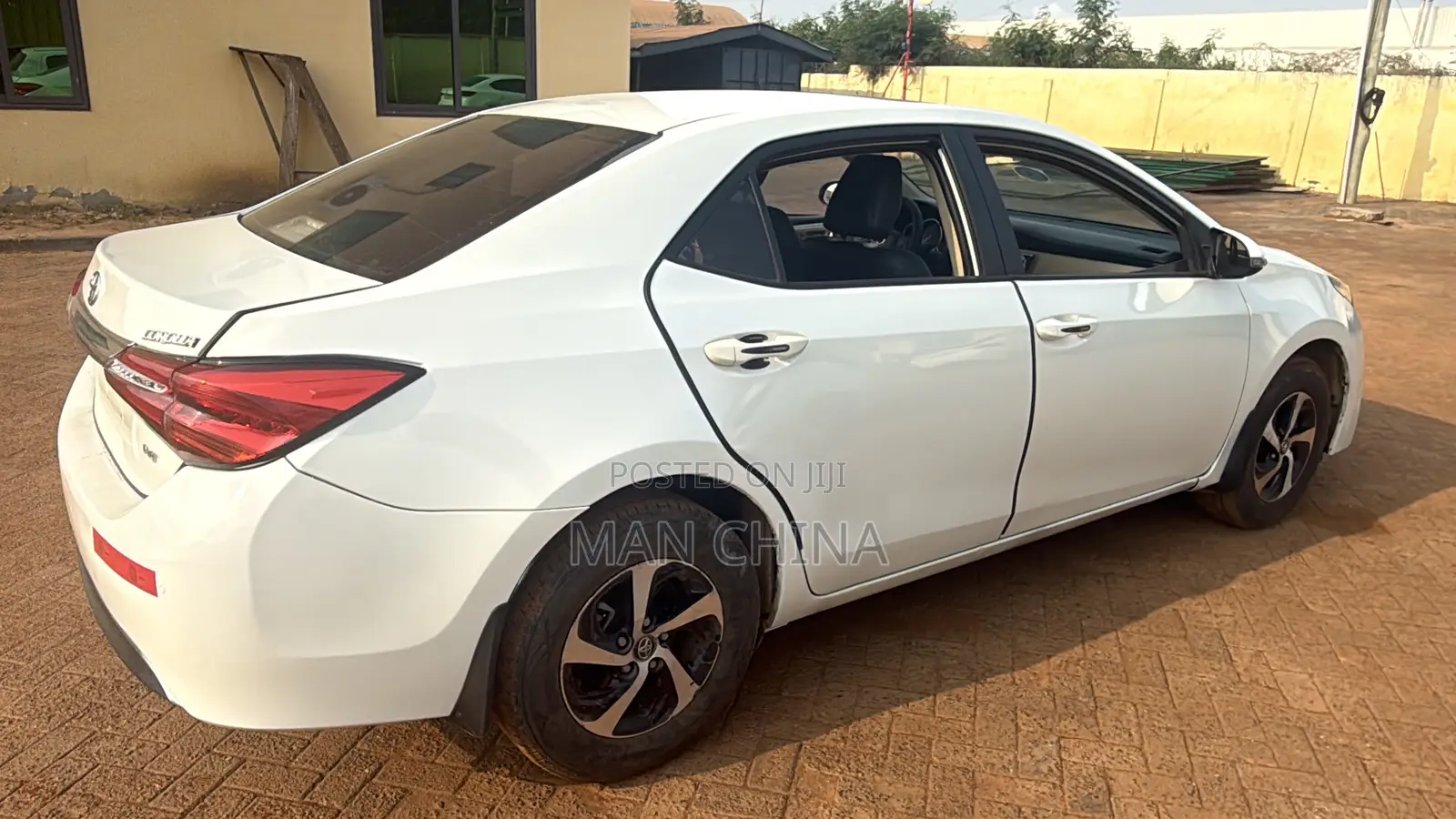 Toyota Corolla 2019 White