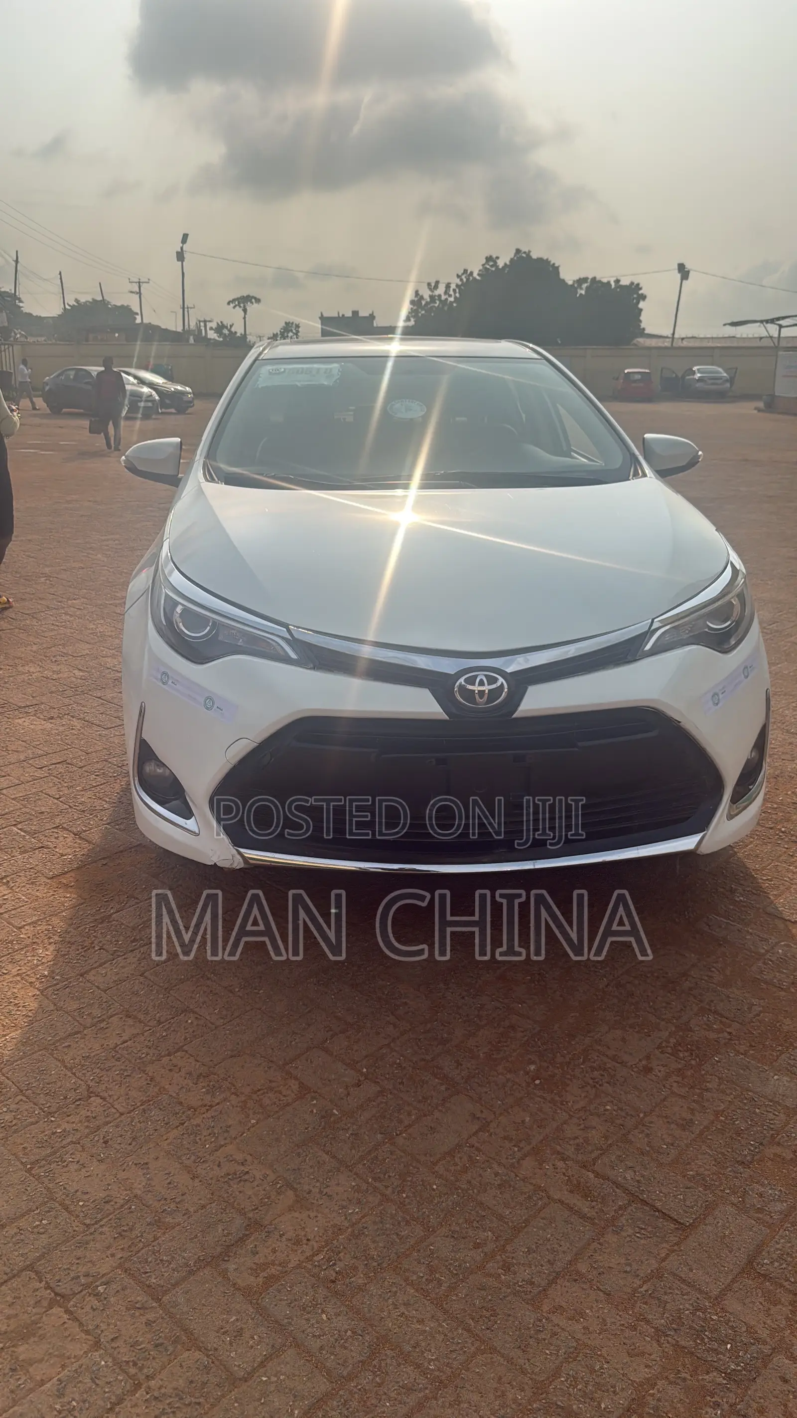 Toyota Corolla 2019 White