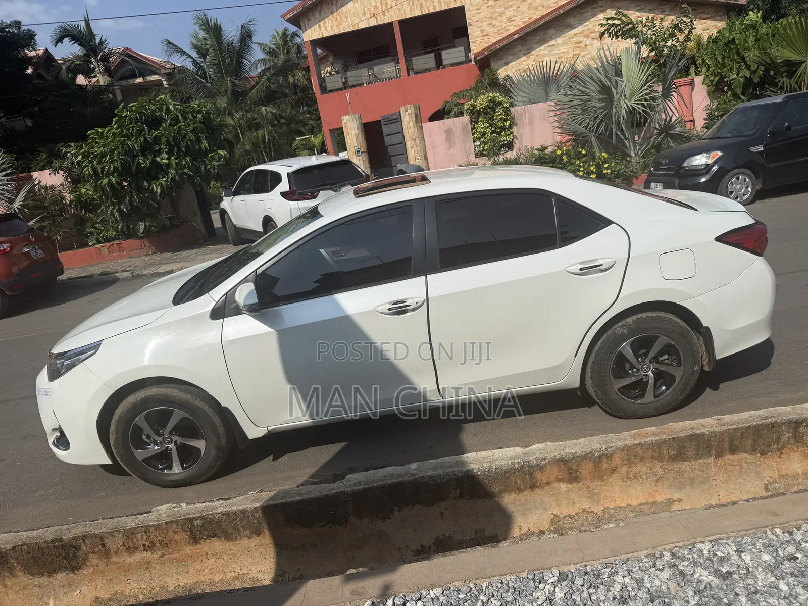 Toyota Corolla 2019 White