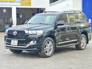 Toyota Land Cruiser 4.5 V8 DLX 2014 Black