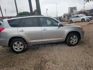Toyota RAV4 2010 Silver