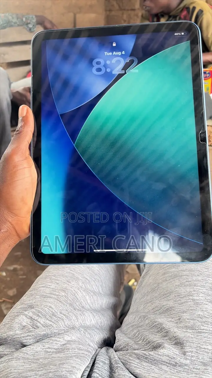 Apple iPad Air (2020) Wi-Fi 128 GB Blue