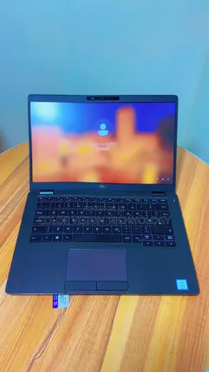 Laptop Dell Latitude 5300 8GB Intel Core 5 SSD 256GB