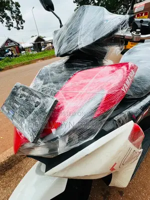 Yamaha Aerox 2024 Red