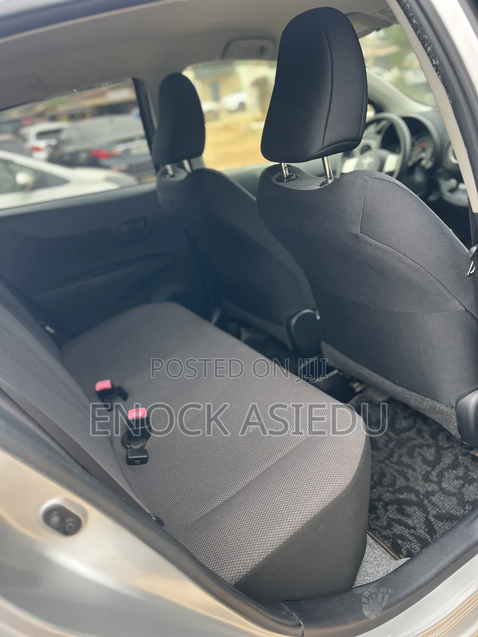 Toyota Vitz 1.3 AWD 3dr 2013 Silver