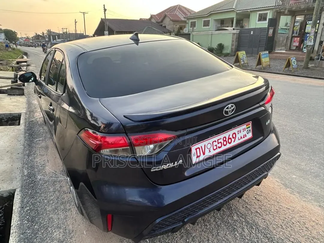 Toyota Corolla 2023 Blue
