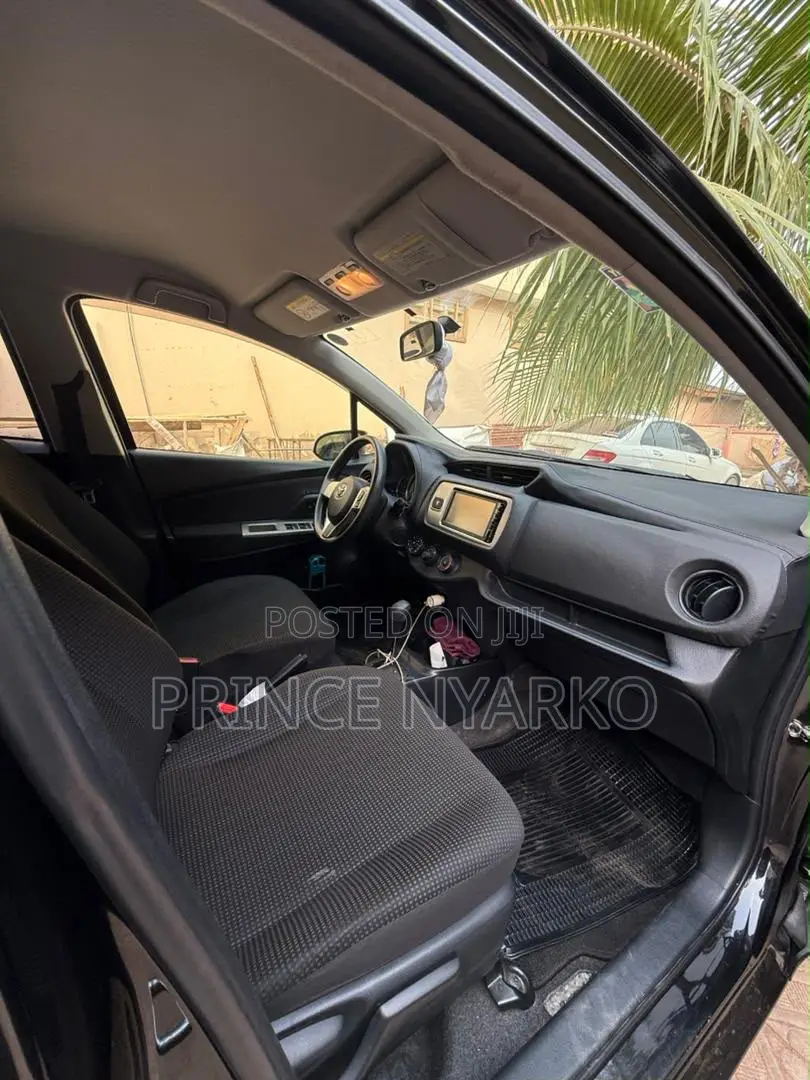 Toyota Vitz 1.3 AWD 3dr 2015 Black