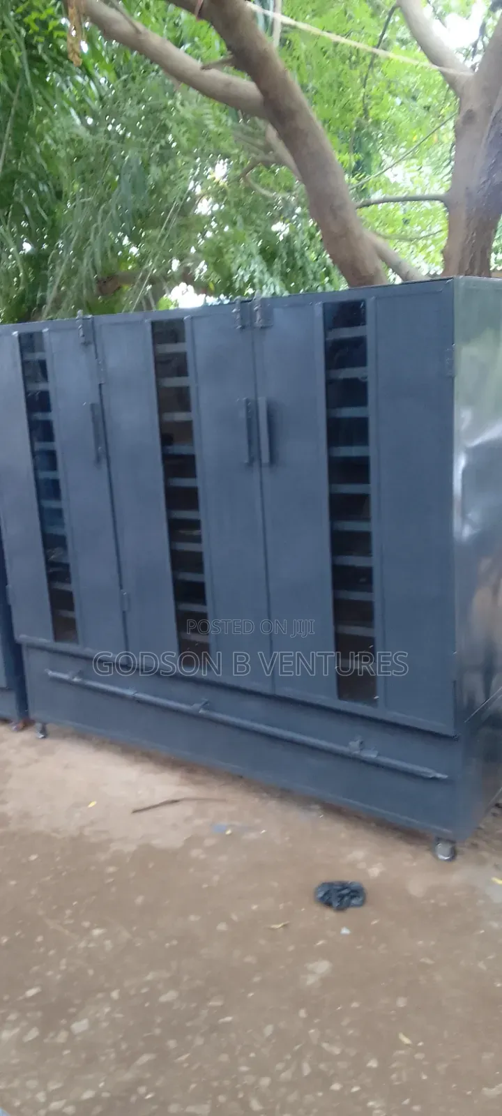 Dehydrator