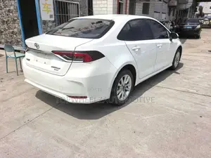 Toyota Corolla 2023 White
