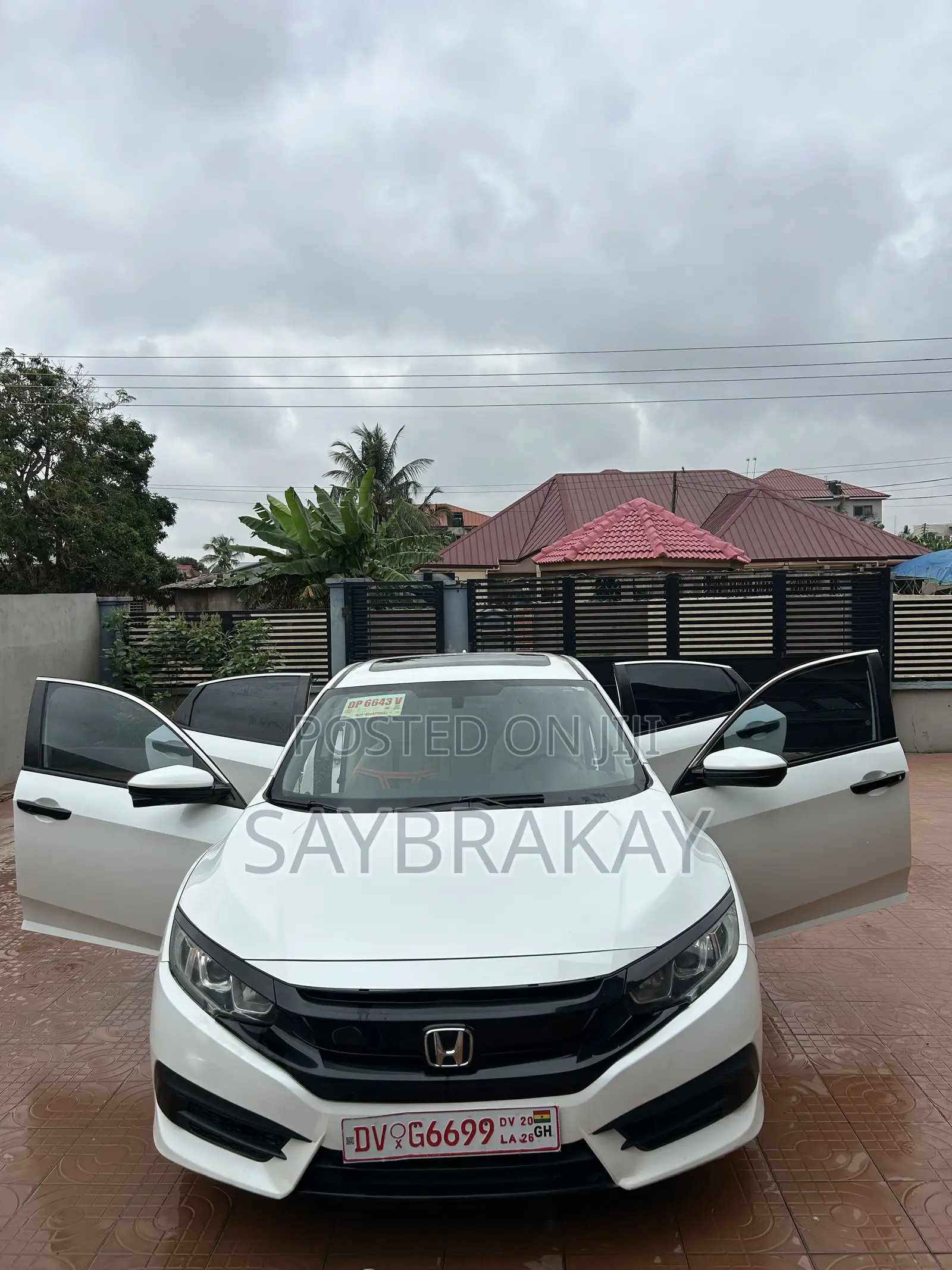 Honda Civic EX Sedan 2018 Off white