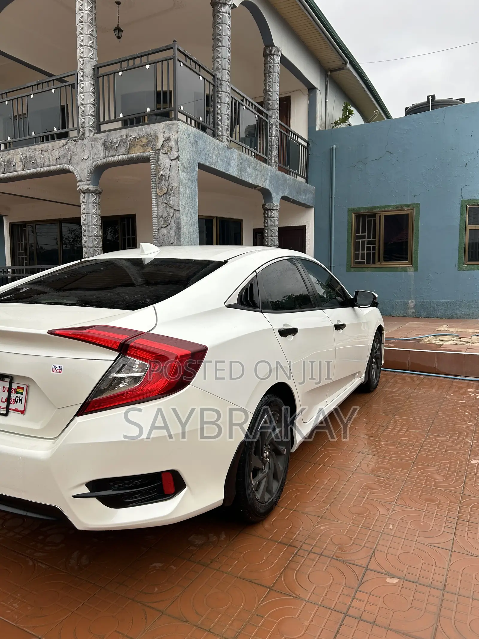 Honda Civic EX Sedan 2018 Off white