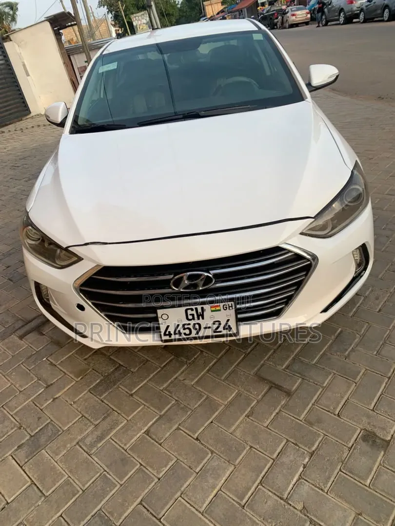 Hyundai Elantra Limited Sedan FWD (2.0L 4cyl 6A) 2017 White