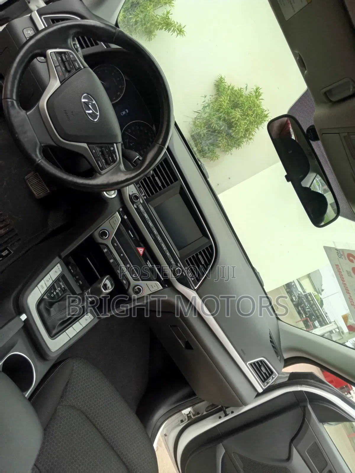 Hyundai Elantra 2018 White