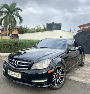 Mercedes-Benz C250 2014 Black