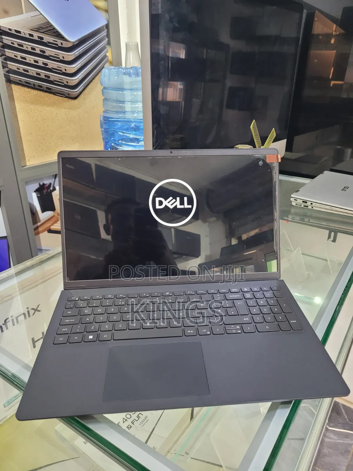 Laptop Dell Inspiron 15 3520 8GB Intel Core i7 SSD 256GB