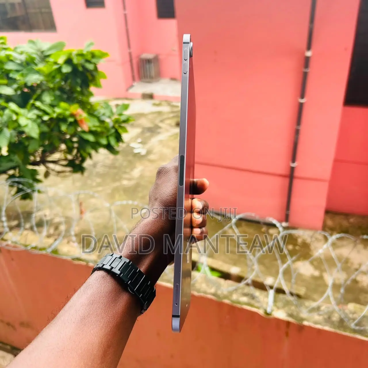 Apple iPad Pro 12.9 (2022) 256 GB Black