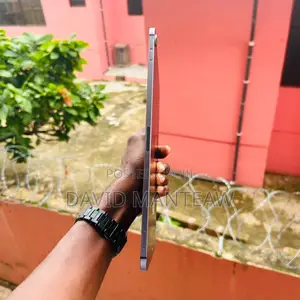 Apple iPad Pro 12.9 (2022) 256 GB Black