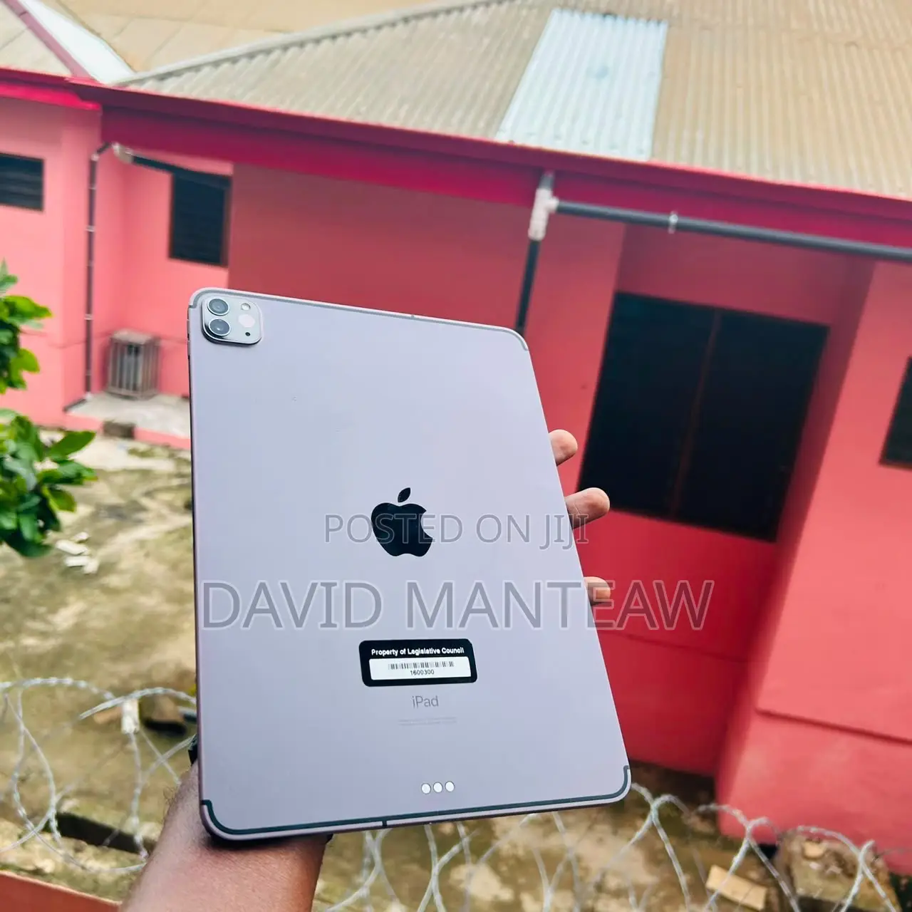 Apple iPad Pro 12.9 (2022) 256 GB Black