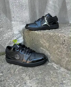 Original Jordan 1 Low Patent Black Elephant
