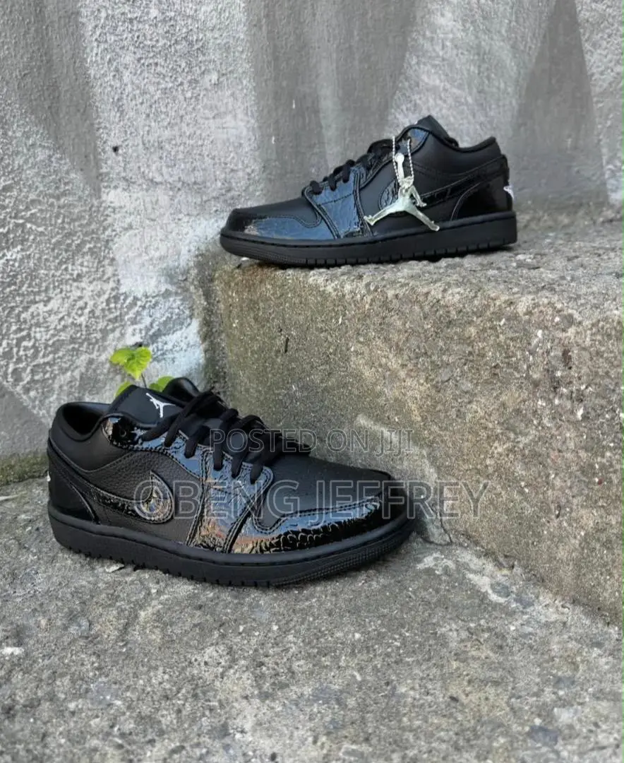 Original Jordan 1 Low Patent Black Elephant