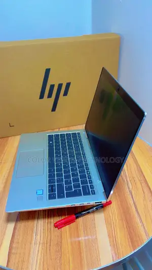 Laptop HP EliteBook x360 1030 G4 8GB Intel Core i7 SSD 256GB