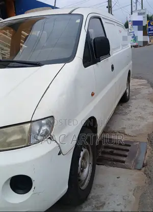 Hyundai H-100 2003 White