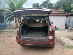 Hyundai Santa Fe SE 2010 Brown