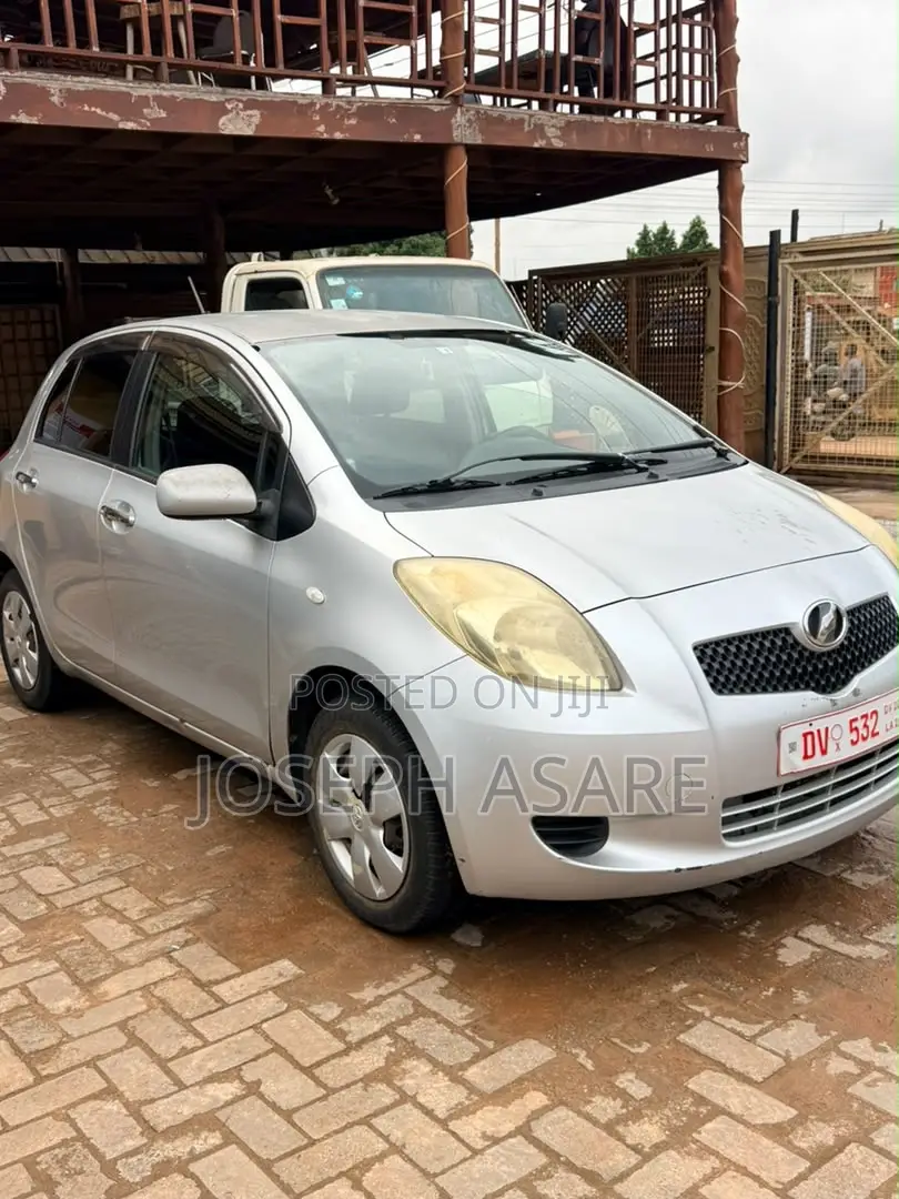 Toyota Vitz 2010