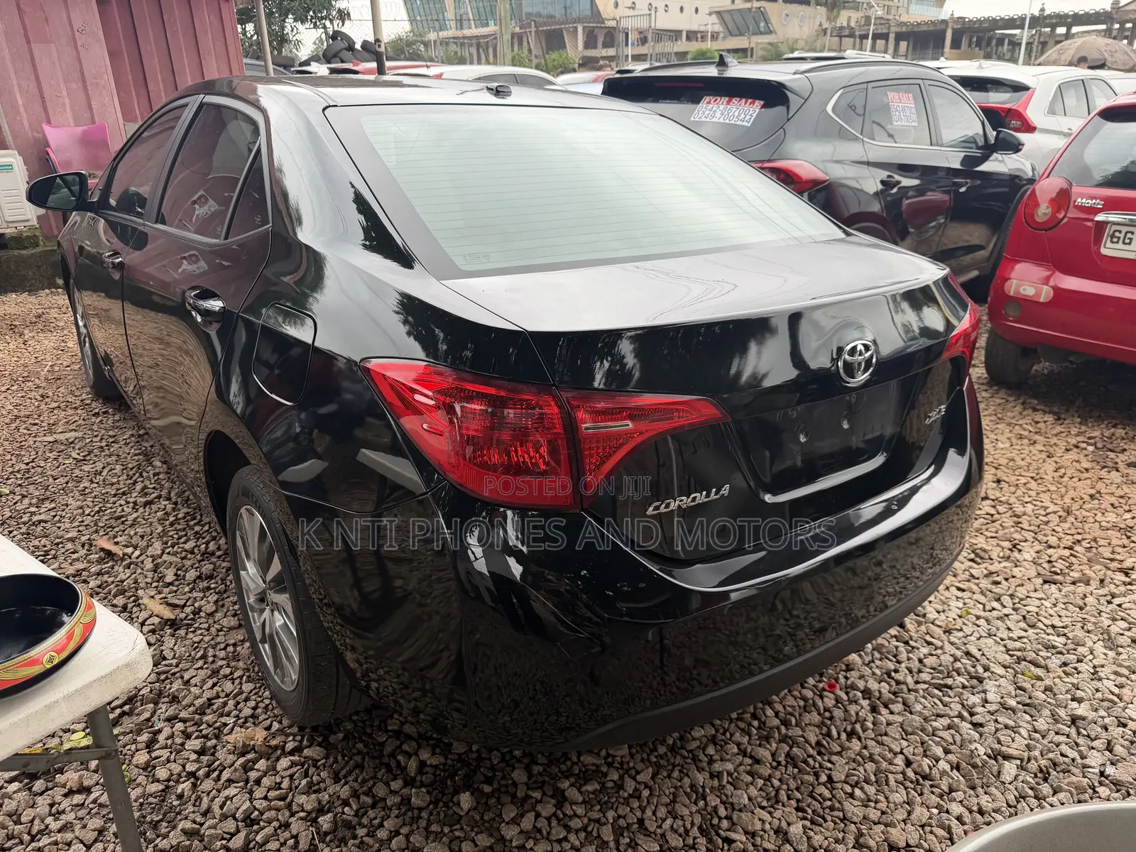 Toyota Corolla XLE (1.8L 4cyl 2A) 2019 Black