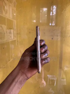 Apple iPhone XS 64 GB Gold