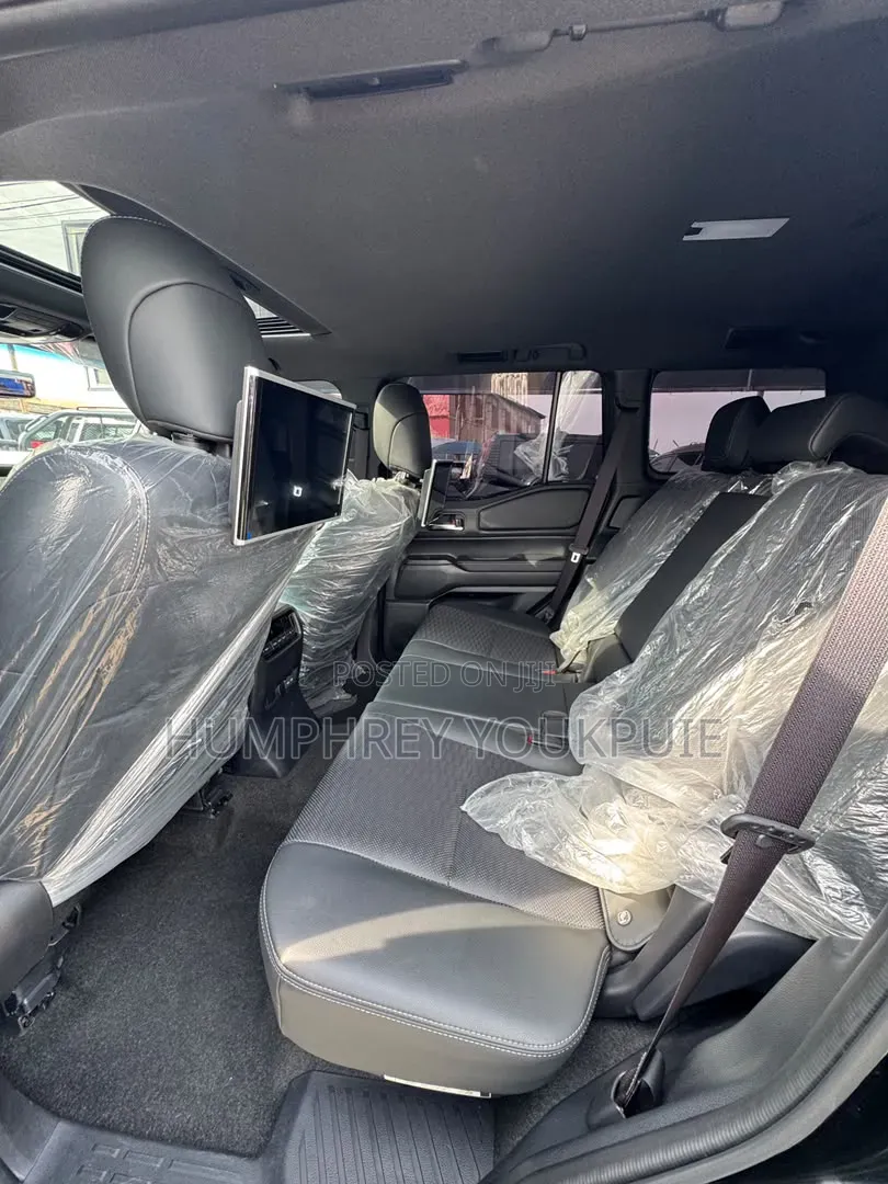 Toyota Land Cruiser Prado 2025 Black
