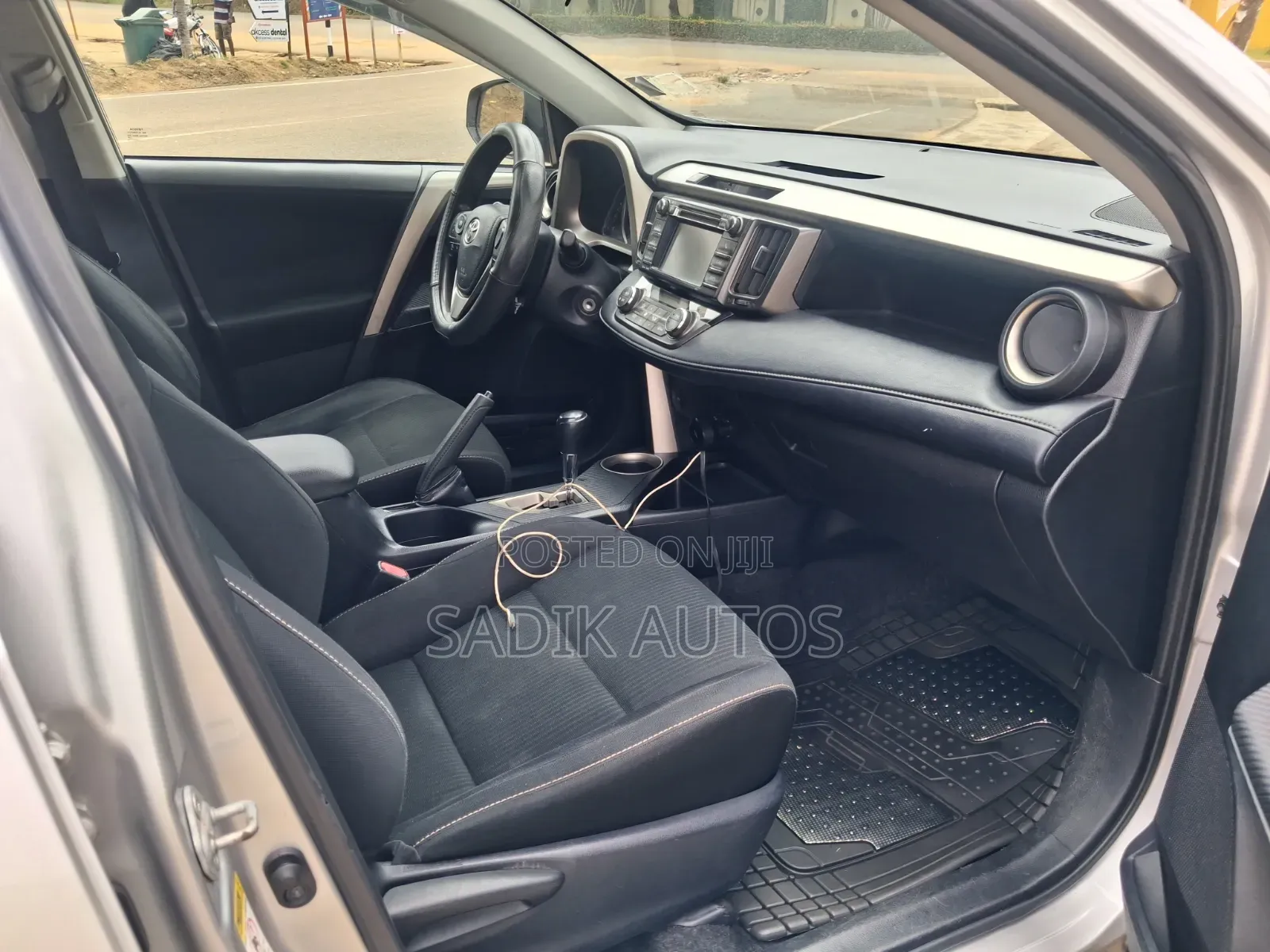 Toyota RAV4 2014 Silver