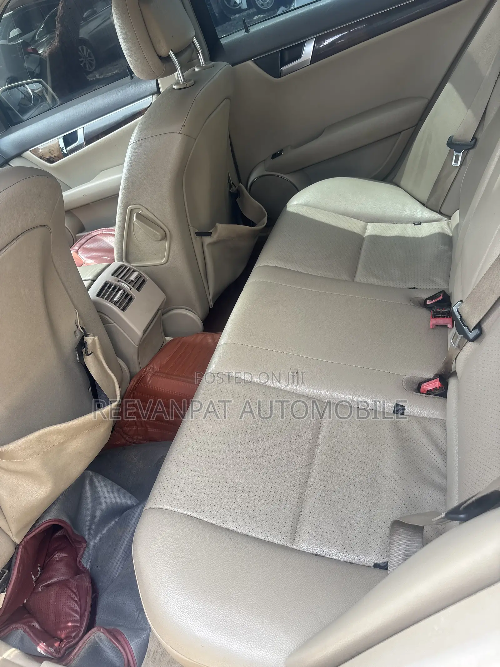 Mercedes-Benz C250 2012 Brown