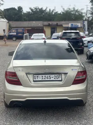 Mercedes-Benz C250 2012 Brown