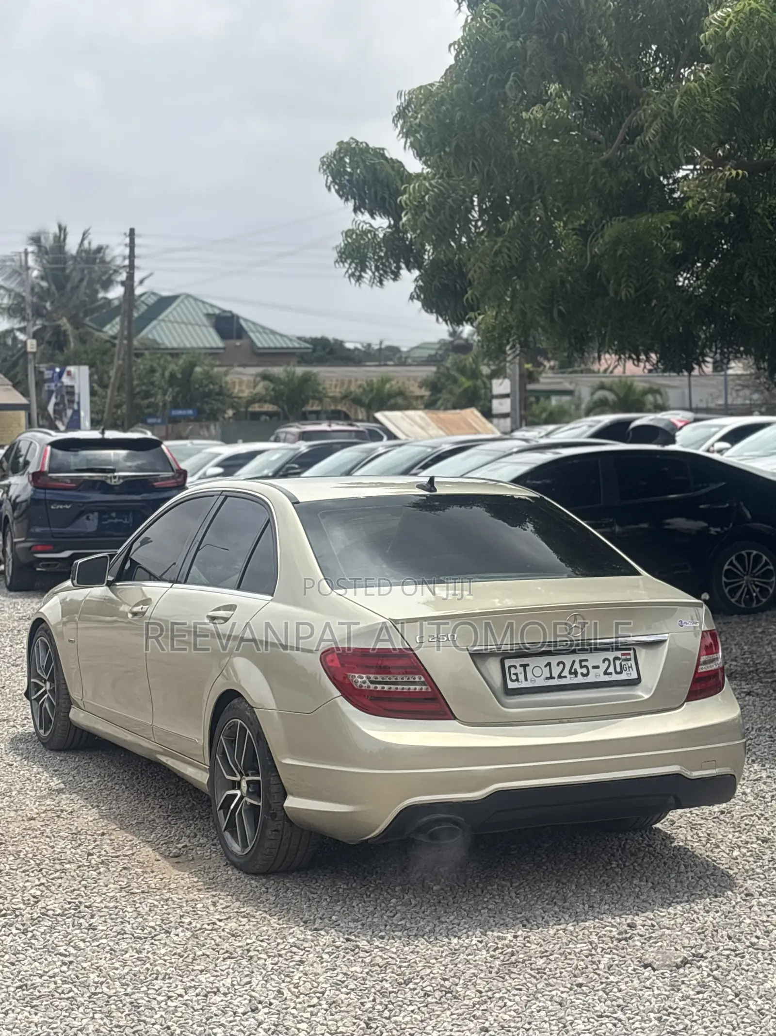 Mercedes-Benz C250 2012 Brown