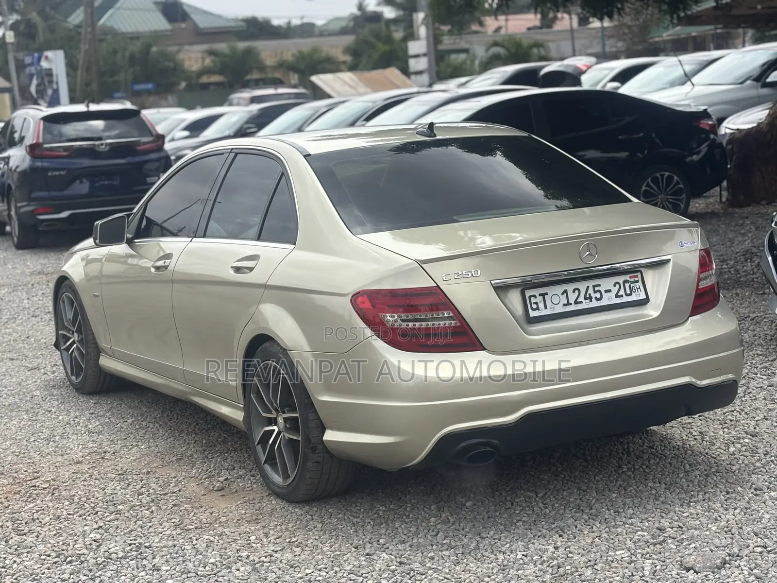 Mercedes-Benz C250 2012 Brown