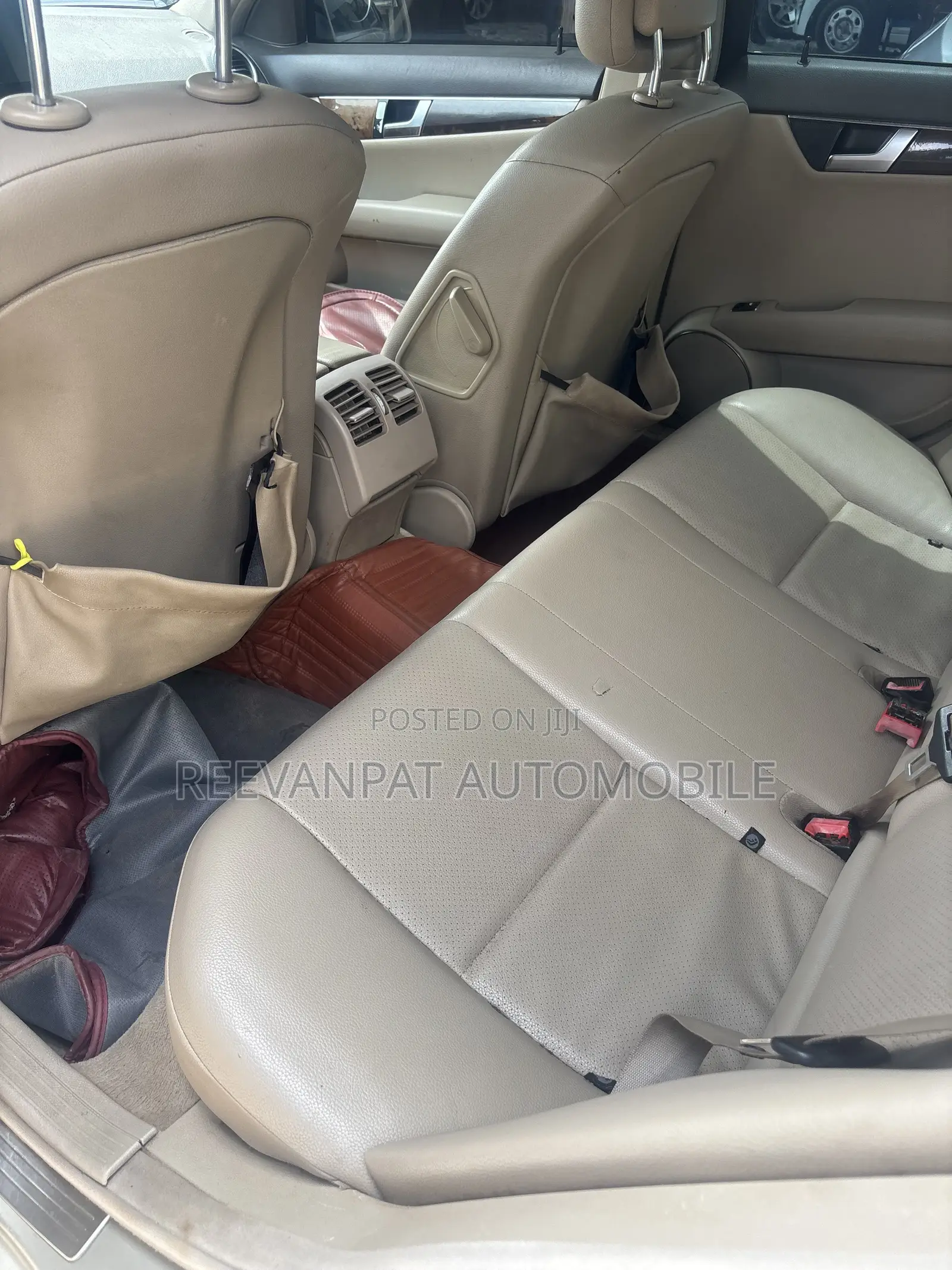 Mercedes-Benz C250 2012 Brown