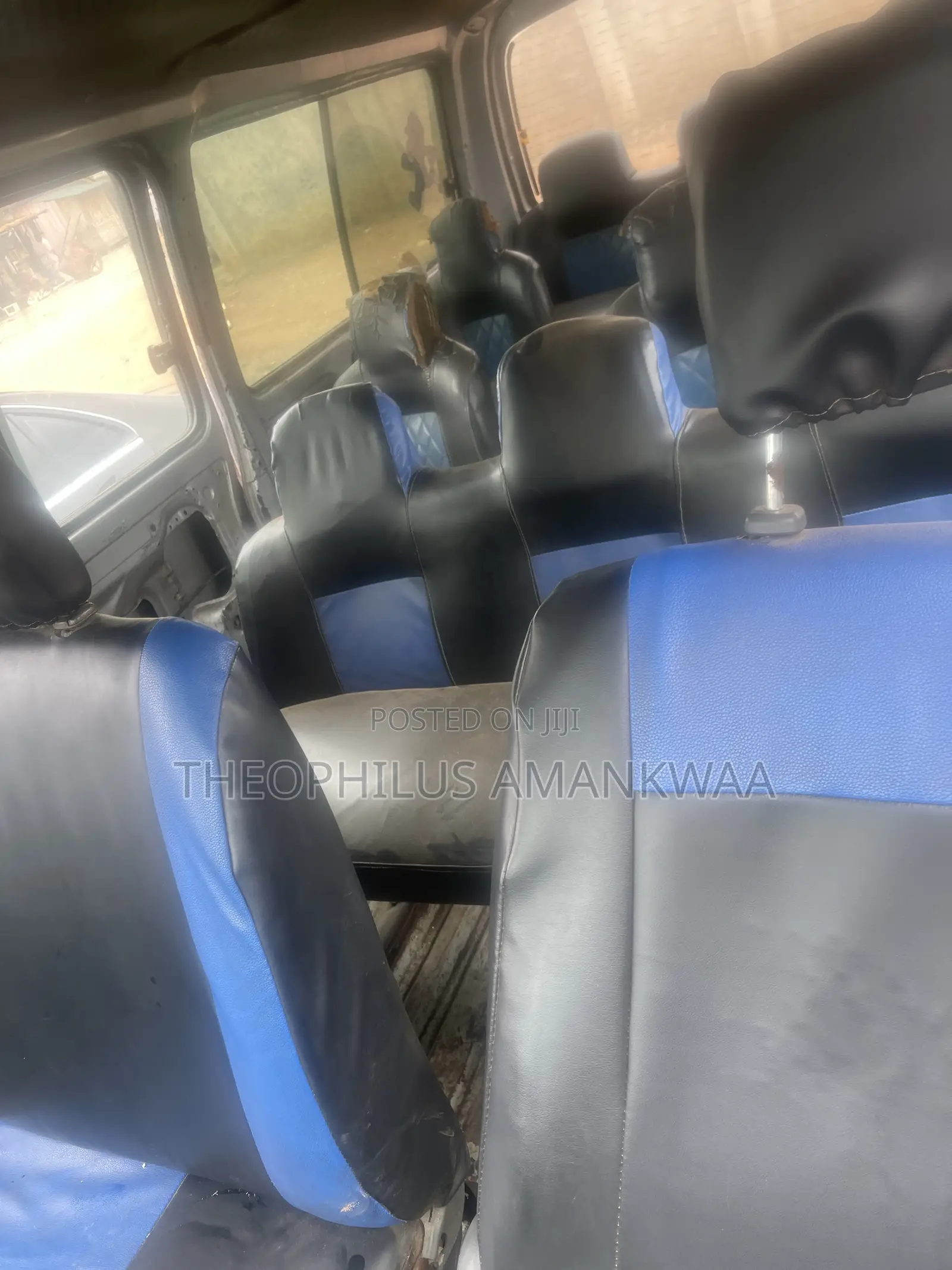 Toyota HiAce 2000 Grey